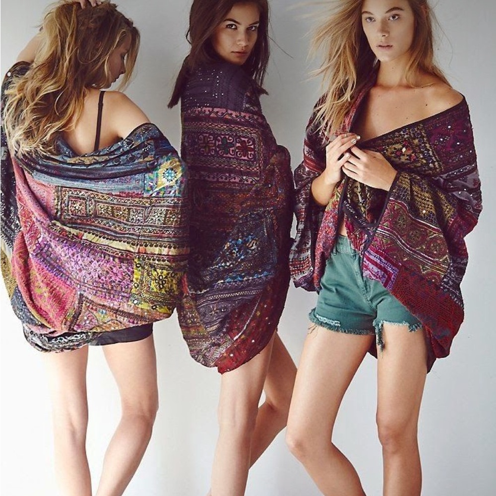 Free People Travelled History Statement Kimono